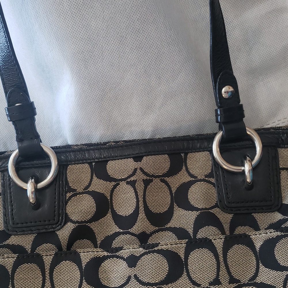 Coach Gallery Signature Tote - EUC #127 - Picture 9 of 12